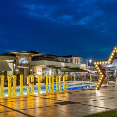 Ζήσε τη μαγεία των Χριστουγέννων στο Mediterranean Cosmos!