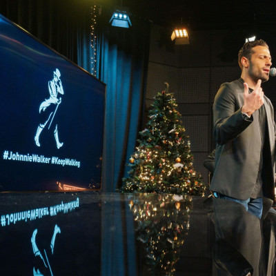 Μια βραδιά έκπληξη από το Johnnie Walker και τον Κωνσταντίνο Αργυρό!