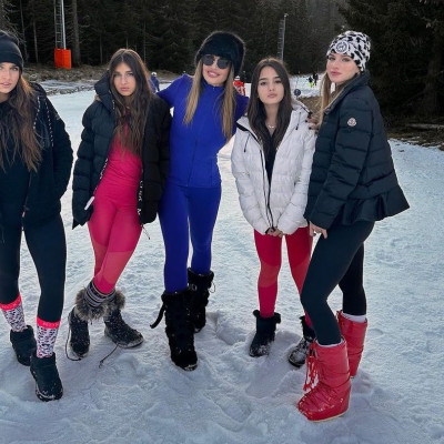 Ελένη Πετρουλάκη: Το ταξίδι στη Σερβία με τις 4 κόρες της & ο ξέφρενος χορός με τραγούδι της Βανδή