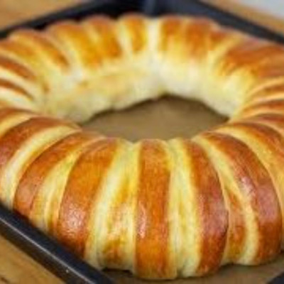 Αφράτο ψωμί με γιαούρτι - Εντυπωσιακό σε γεύση και εμφάνιση