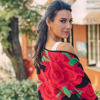 Τα τρία αγαπημένα πλεκτά της Ευγενίας Σαμαρά που πρέπει να βάλεις στη wish list του μήνα