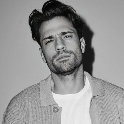 Αργυρός: Έχεις δει το εργένικο σπίτι του; - Το τεράστιο σαλόνι