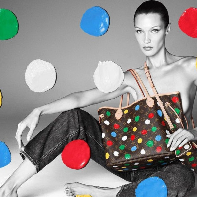 Yayoi Kusama:Οι διάσημες βούλες της μπήκαν και πάλι μετά από 10 χρόνια στη συλλογή του Louis Vuitton