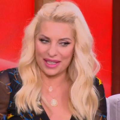 Η αποκάλυψη της Ελένης Μενεγάκη για την επιλόχειο κατάθλιψη