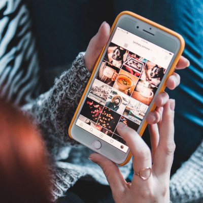 Αν δεν έχεις μικρόφωνο στον υπολογιστή το κινητό είναι η λύση