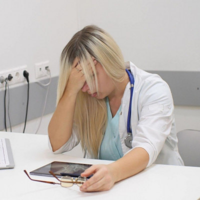 Άγχος και κούραση: Πόσο αυξάνουν τον κίνδυνο άνοιας