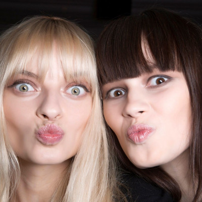 10 καφέ μολύβια ματιών για σένα που δεν θες το «σκληρό» μαύρο