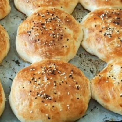 Συνταγή για τα πιο αφράτα και νόστιμα ψωμάκια ever