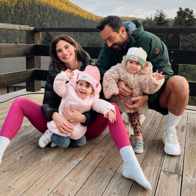 Χριστίνα Μπόμπα: Η νέα ανάρτηση με τις δίδυμες στο κολυμβητήριο