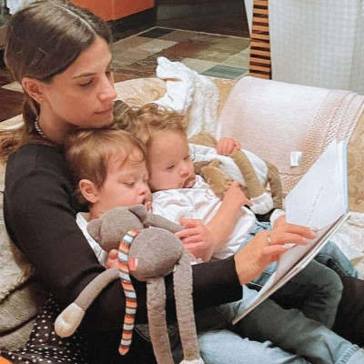 Χριστίνα Μπόμπα:  Την «έβαψαν» για τα καλά οι δίδυμες