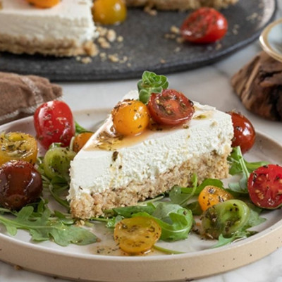 Άκης Πετρετζίκης: Αλμυρό cheesecake