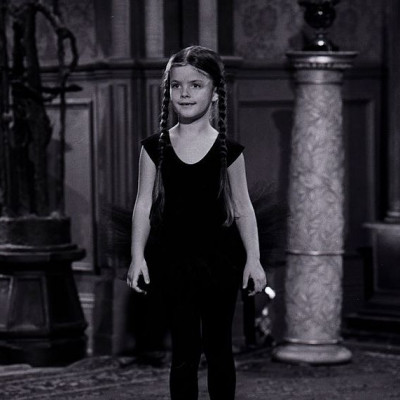 Απεβίωσε η αυθεντική Wednesday, Lisa Loring και ο χορός της έγινε πάλι trend