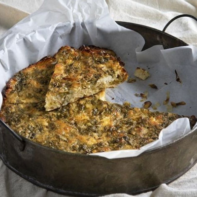 Άκης Πετρετζίκης: Πρασόπιτα χωρίς φύλλο