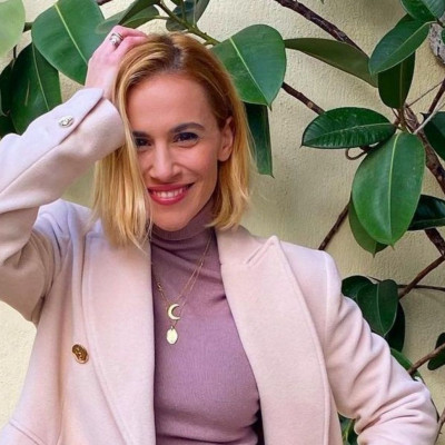 Νάντια Μπουλέ: Η φώτο με την κόρη της στο χιονισμένο μπαλκόνι