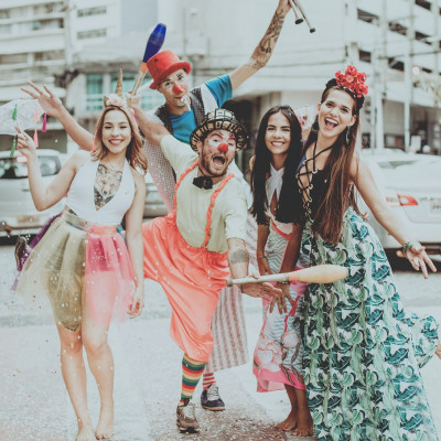 Samba Rio De Janeiro + άλλα 5 αποκριάτικα τραγούδια που μας ξεσηκώνουν