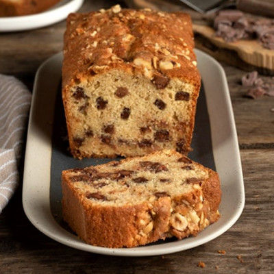 Άκης Πετρετζίκης: Κέικ πραλίνα