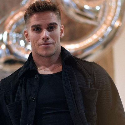 Ποιος είναι o Βασίλης Κούρτης που τρέλανε την Καινούργιου;