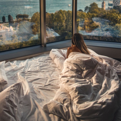 Μήπως αφήνεις τη βρύση να τρέχει; Οι eco friendly συνήθειες που δεν πρέπει να ξεχνάς στο ξενοδοχείο