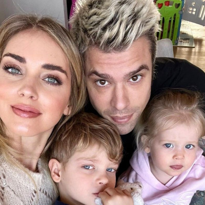 Με μία εικόνα και πολλά stories ο Fedez διευκρίνησε πως δεν χώρισε με την Chiara Ferragni