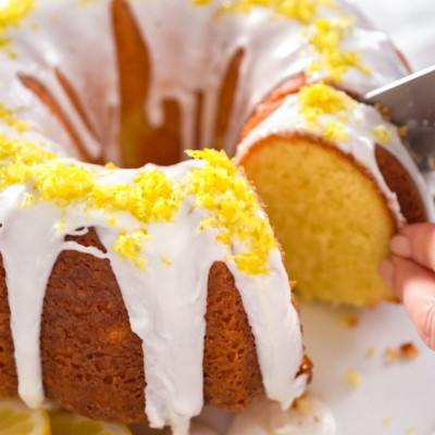 Νηστίσιμο κέικ λεμονιού χωρίς αυγά, γάλα, βούτυρο