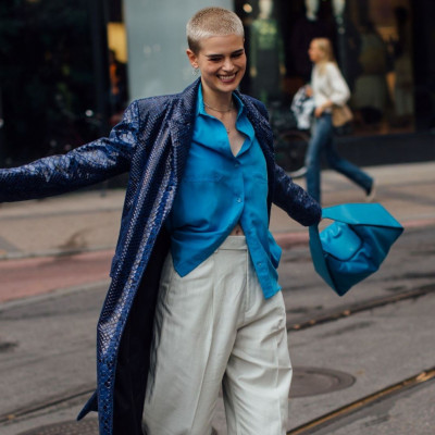 Οδηγός αγοράς: Τα 10 πουκάμισα με χρώμα που θα σε κάνουν να πεις αντίο στο λευκό ανδρικό πουκάμισο