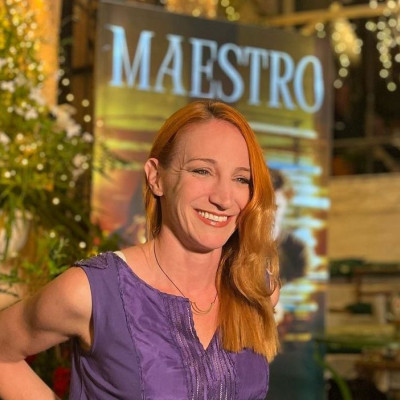 Μαζί με το νέο της look η Στεφανία Γουλιώτη μας έδωσε και το πρώτο πλάνο της εγκυμοσύνης της 