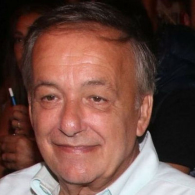 Έξαλλος ο Ανδρέας Μικρούτσικος: «Παρ’ το πίσω, μην εκτίθεσαι παραπάνω»