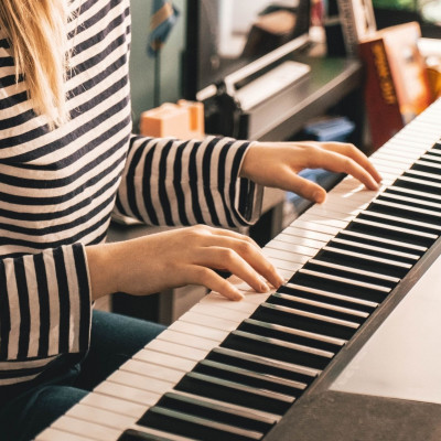 Τυφλή 13χρονη κέρδισε διαγωνισμό πιάνου και κατέρριψε κάθε στερεότυπο για τα αυτιστικά παιδιά