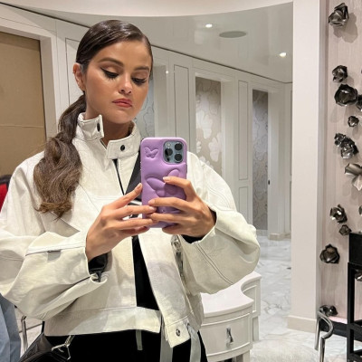 Kylie Jenner & Ariana Grande έφαγαν… τη σκόνη της Selena Gomez - Το ρεκόρ στο Instagram