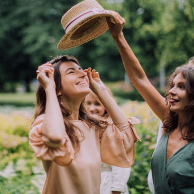 Sunkissed memories: Τρεις αναμνήσεις που έχουμε συνδέσει με τη Σαρακοστή και αξίζει να ζήσουμε ξανά