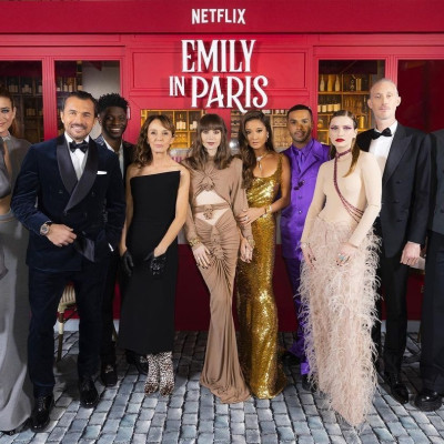 Το «Emily in Paris» επιστρέφει με 4η σεζόν - Όλα όσα θα δούμε στις οθόνες μας