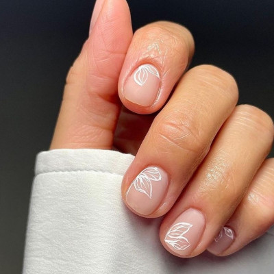 Tο floral manicure είναι ο ωραιότερος τρόπος να υποδεχθείς την άνοιξη - 10 nail art για σένα