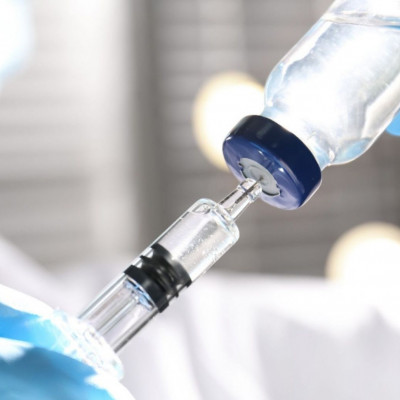 Εμβόλιο κατά του κορονοϊού: Τι λένε τα θύματα των παρενεργειών