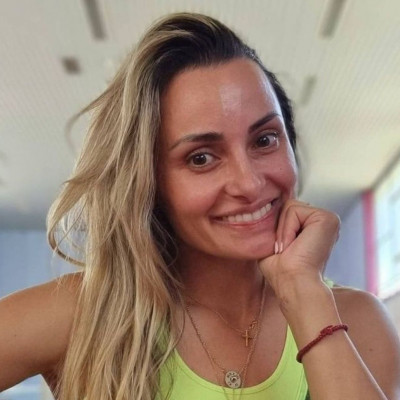 Βασιλική Μιλλούση: Πρωινή γυμναστική με τη Λένια