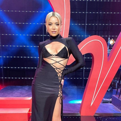 Το TikTok χορεύει σε ρυθμούς «Καθρέφτη, Καθρεφτάκι Μου» & η Josephine έγινε ξανά viral