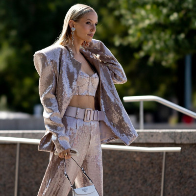 Καλεσμένη σε ανοιξιάτικο γάμο; Τα πιο ενημερωμένα outfits για να ξεχωρίσεις