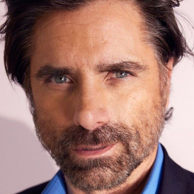 John Stamos: Πλάνα από το σπίτι που πουλάει 6 εκατομμύρια ευρώ