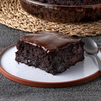 Άκης Πετρετζίκης: Σοκολατόπιτα σε 10 λεπτά