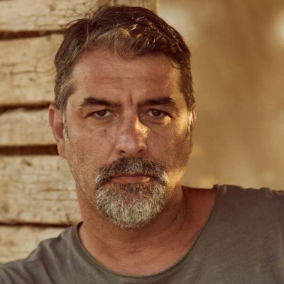 Αγνώριστος ο Μπισμπίκης - Η εμφάνιση ως «αστυνομικός Πορφύρης»