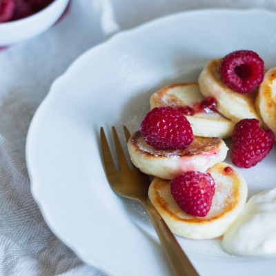 Πώς θα κάνεις παγωτό και pancakes από cottage cheese με το κόλπο του TikTok