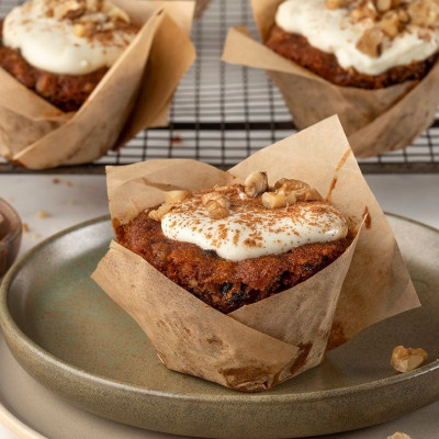 Άκης Πετρετζίκης: Carrot cake muffins