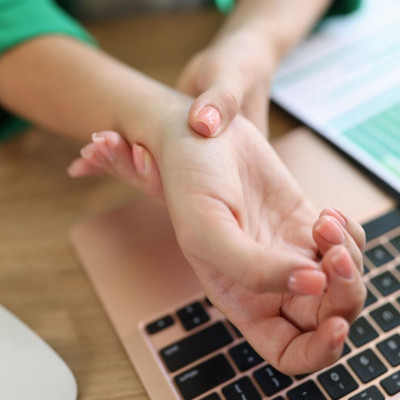 Σύνδρομο καρπιαίου σωλήνα: Με ποιες αυτοάνοσες παθήσεις συνδέεται