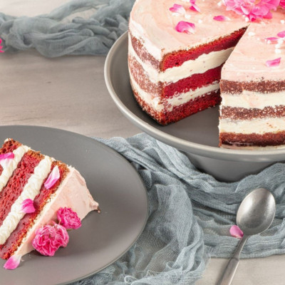 Κέικ με παντζάρι και frosting βανίλιας