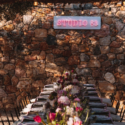 Το Studio 83 παρουσίασε τη νέα του SS23 συλλογή Say My Name με μία μαγική βραδιά αφιερωμένη στη μόδα