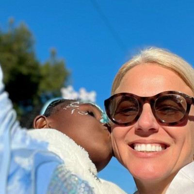 Χριστίνα Κοντοβά: Σπάνια φώτο με τη μητέρα της και την κόρη της