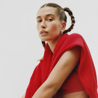 4 hairstyles για να απογειώσεις τα summer looks σου