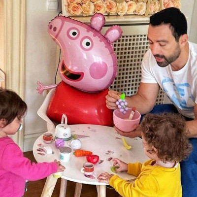 Σάκης Τανιμανίδης: Η ανάρτηση με τις δίδυμες και οι φώτο της Χ. Μπόμπα