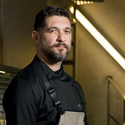 Αποκλειστικό! Ο Πάνος Ιωαννίδης βαφτίζει τον γιο του στο Πήλιο