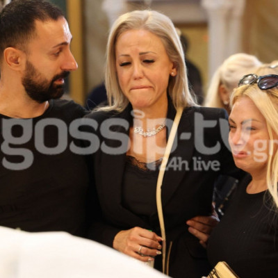 Κηδεία Φλωρινιώτη: Ο σπαραγμός της κόρης του μέσα στην εκκλησία