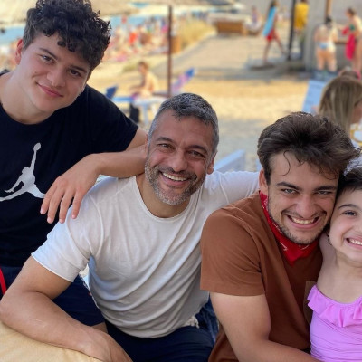 5 celebrity μπαμπάδες και η σχέση με τα παιδιά τους που έχει γίνει viral στα social media